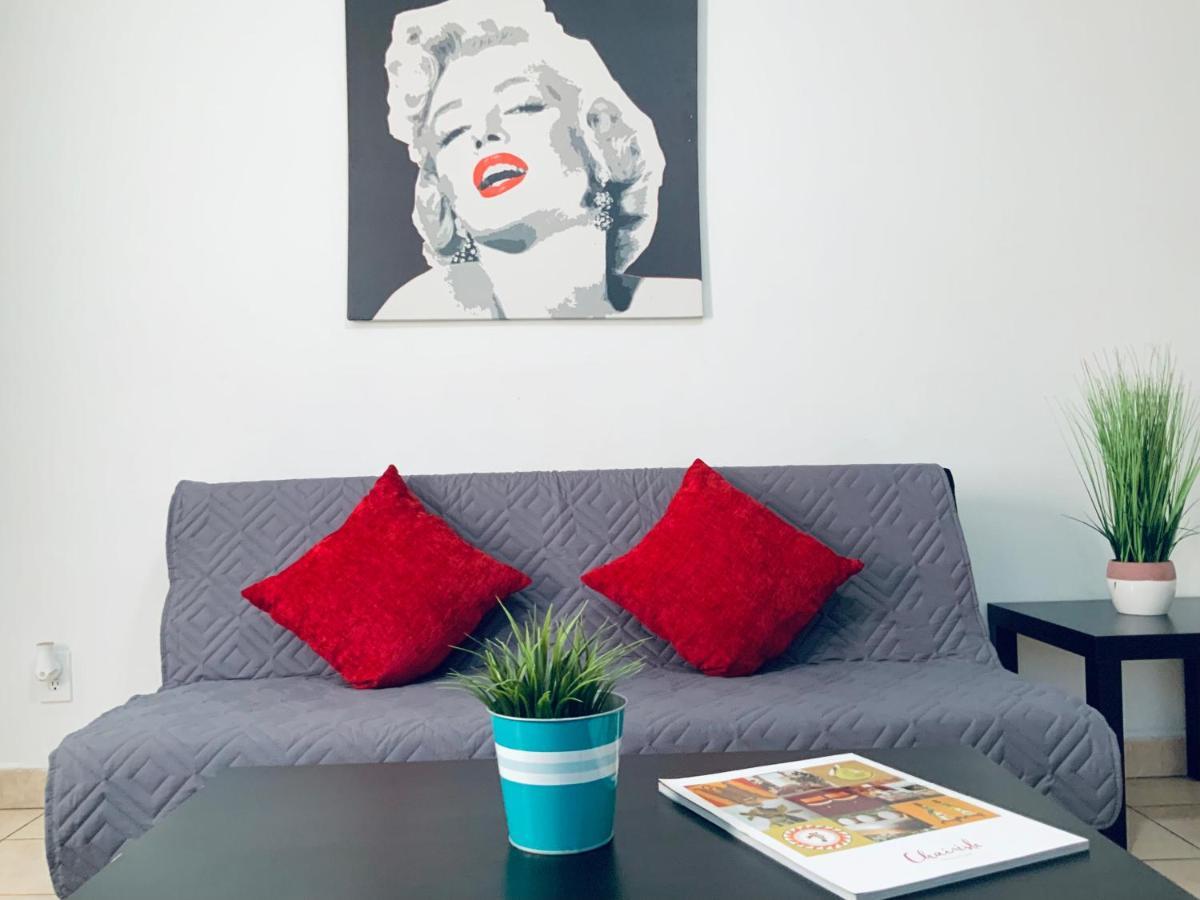 Hollywood Private Apartments Esterno foto