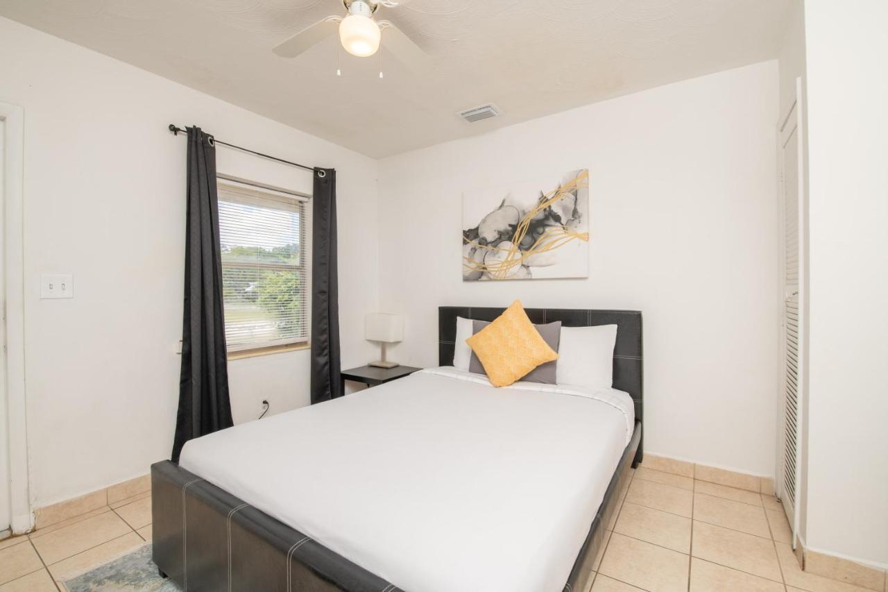 Hollywood Private Apartments Esterno foto