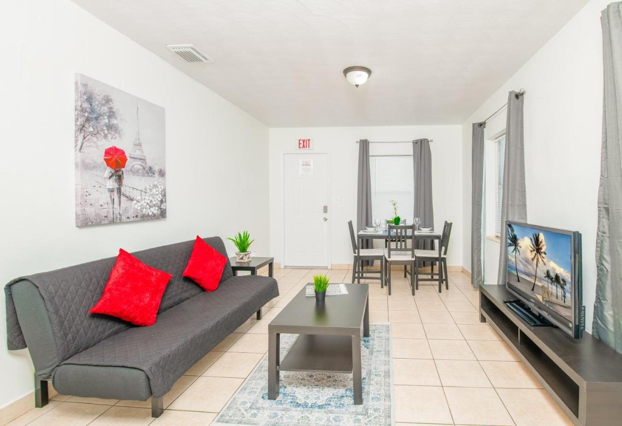 Hollywood Private Apartments Esterno foto